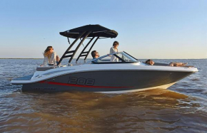 BeKind 20ft Motorboat